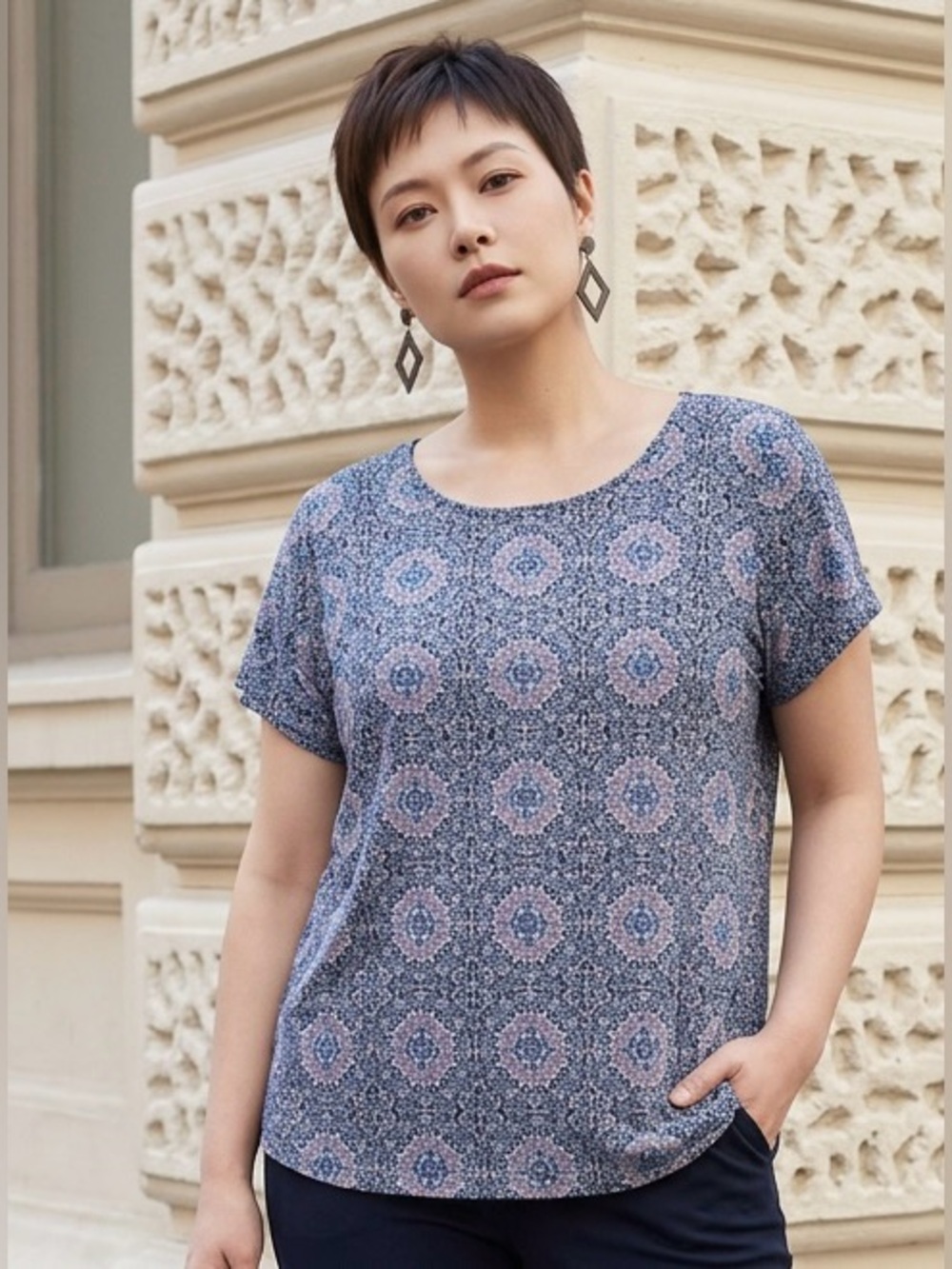 2 for $20 Tops Philosophy Knit Top Blue & Pink Medallion Print Size 1X GUC